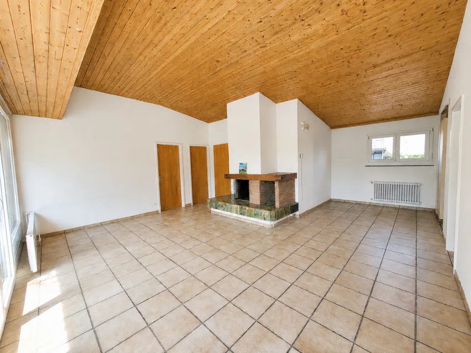 Wohnen auf einem Boden - Freistehendes 5.5-Zimmer-Einfamilienhaus an idyllisch ruhiger Lage