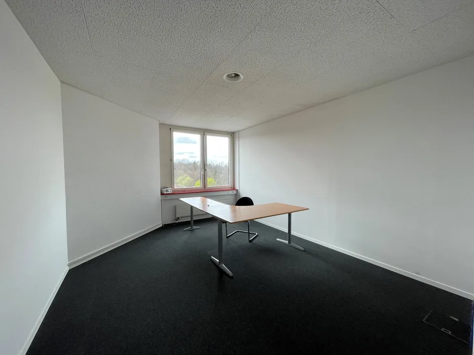 Einzelbüro mit super Aussicht im 5. Stock
