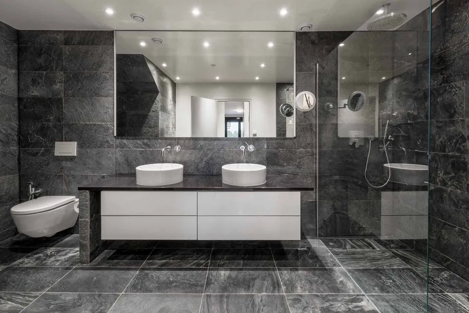 Traumhafter zeitgenössischer Duplex mit Gärten, Blick auf die Felder und den See – Foto 9 von 11
