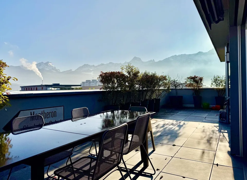 Attique 5.5 pièces - terrasse panoramique de 106 m2