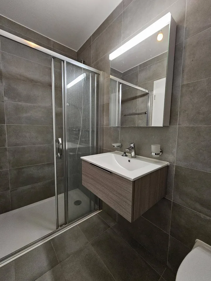 Geräumige und helle 4.5-Zimmer-Wohnung - sofort verfügbar