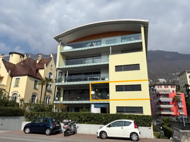 Luminoso appartamento di 2.5 locali con vista panoramica a Muralto – foto 9 di 11