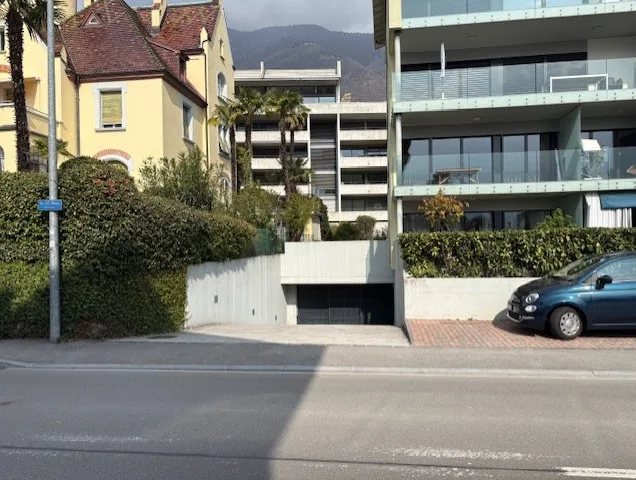 Bright 2.5-room apartment with panoramic view in Muralto
