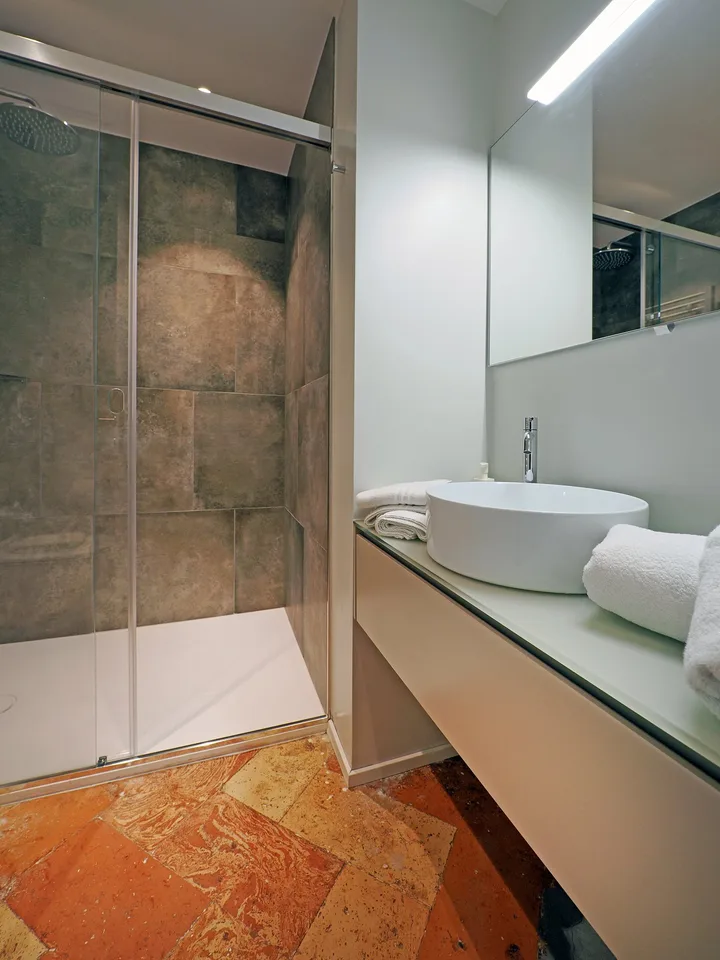 Appartamento arredato con balcone a Muralto – disponibile su richiesta