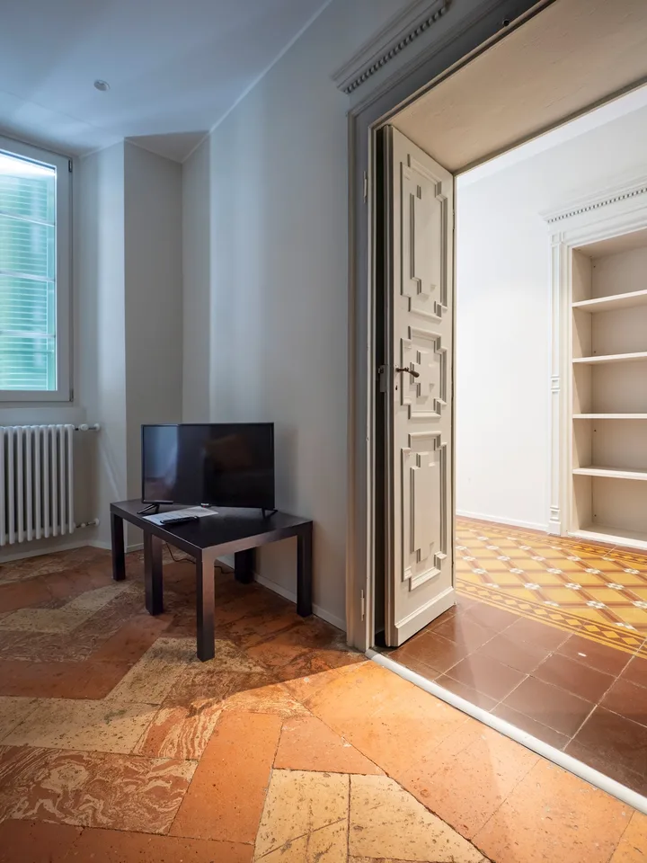 Appartamento arredato con balcone a Muralto – disponibile su richiesta