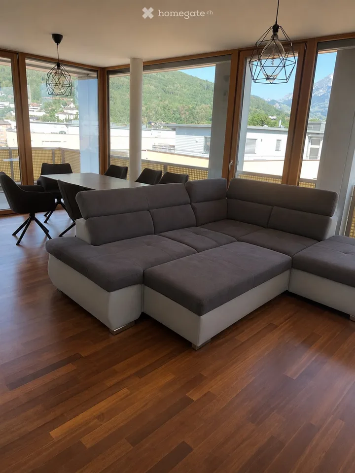 Moderne 4.5-Zimmer-Attikawohnung  Nachmieter gesucht