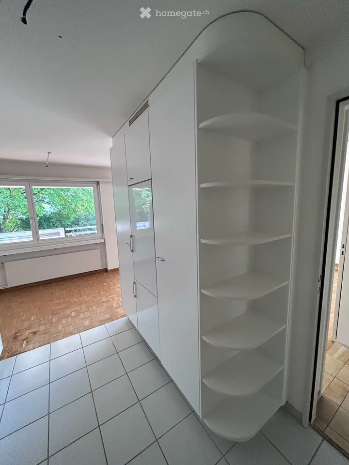 Helle 3.5-Zimmer-Wohnung mit Balkon in Binningen