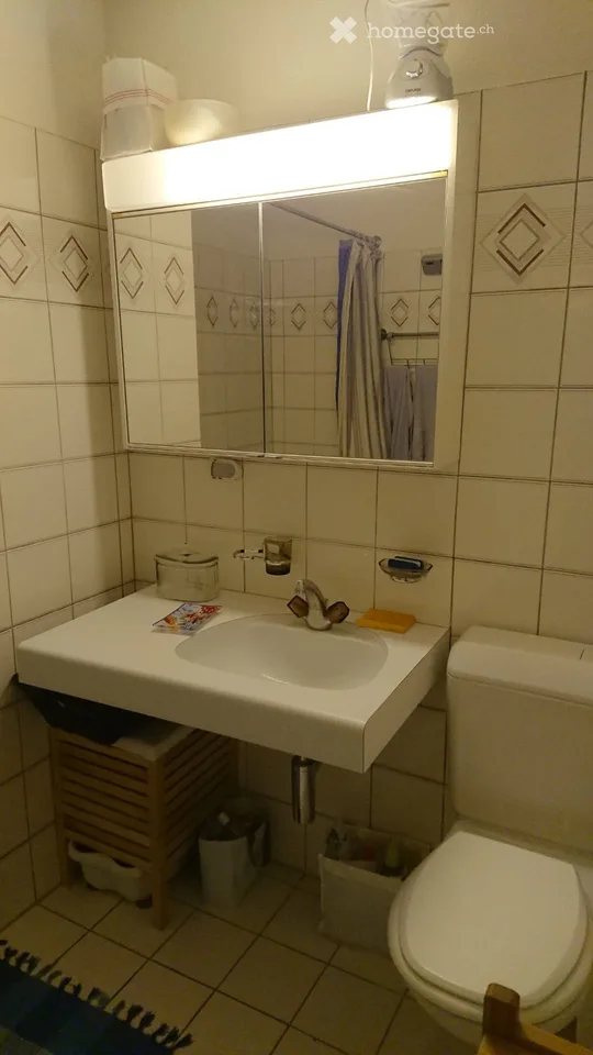 Chambre à louer, charmante, lumineuse et spacieuse avec meubles