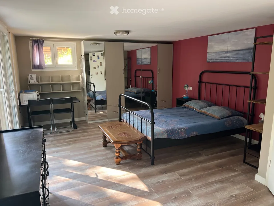 Chambre avec entrée indépendante à Trélex