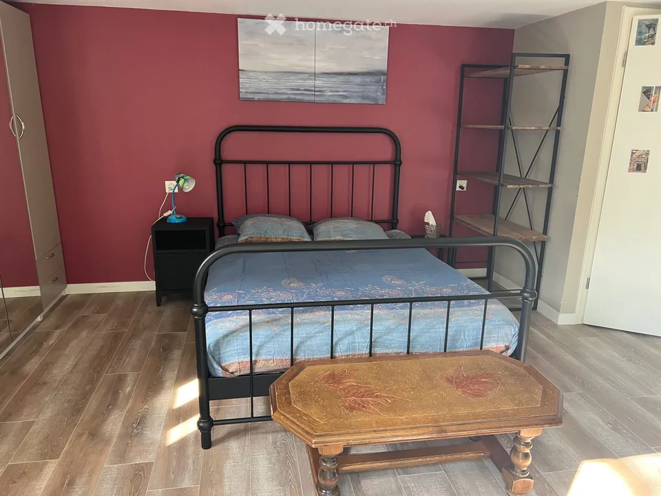 Room with independent entrance in Trélex