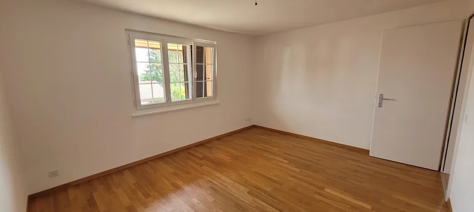 Bello appartamento luminoso di 4.5 locali al 1° piano con balcone