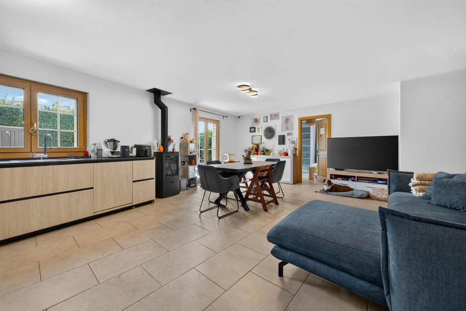 Contemporary apartment with a large garden
