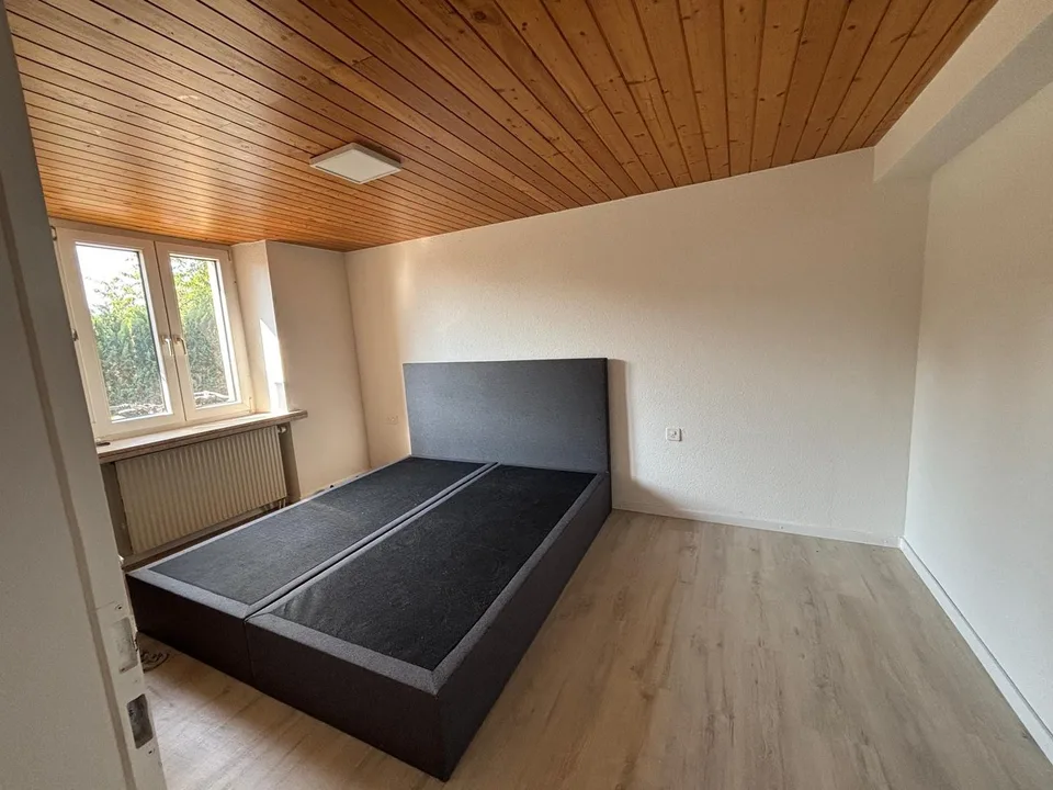 Cozy 3.5-room apartment with large, covered balcony