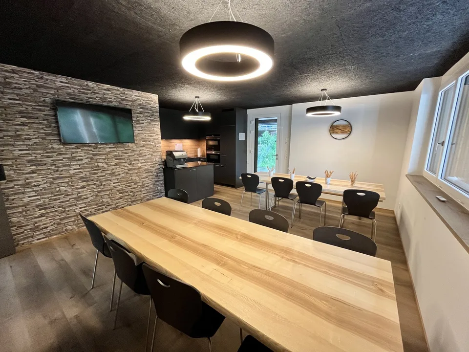 OFFERTA TOP, ufficio open-space moderno e luminoso in affitto immediato