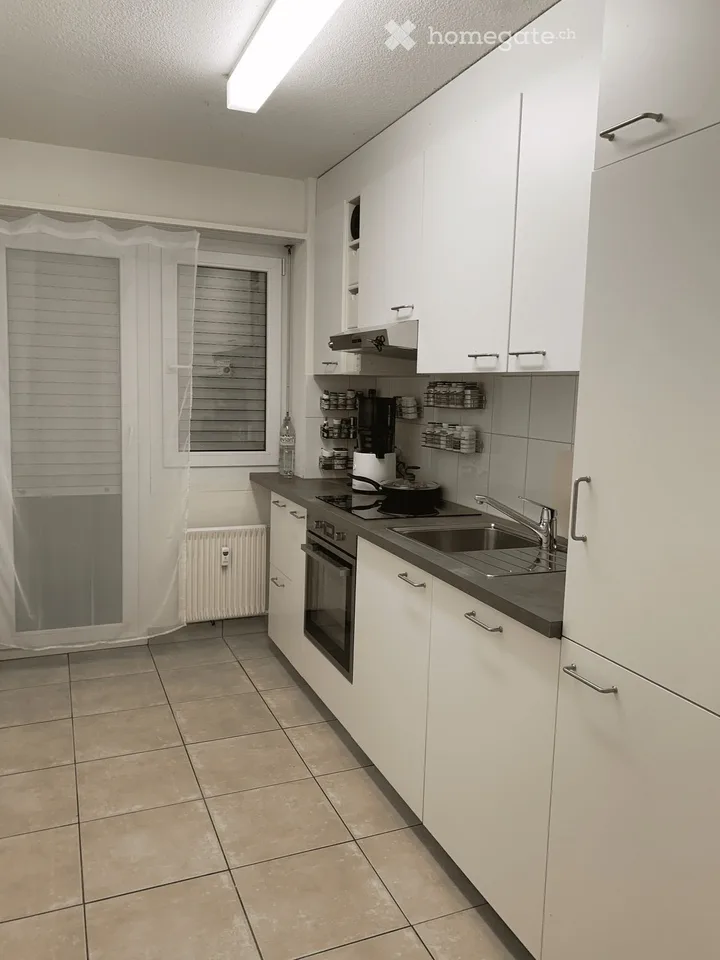 Möblierte BEFRISTETE 2-Zimmerwohnung (Oktober + November)