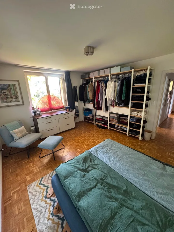 Appartamento grande e accogliente di 2.5 locali (~ 85m2) con giardino