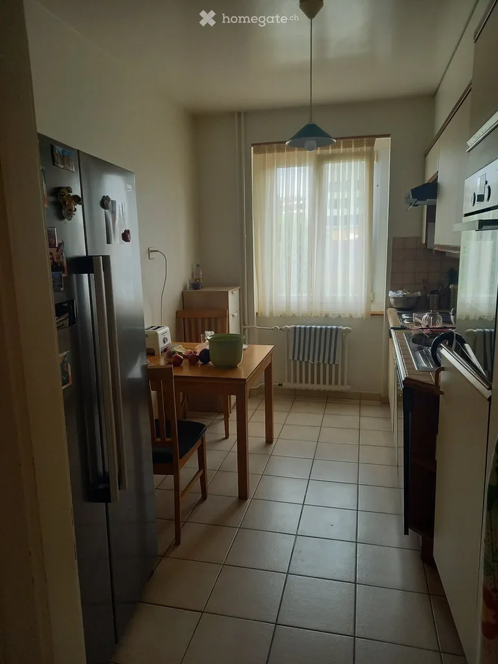 Takeover of a lease for a large 3.5-room apartment