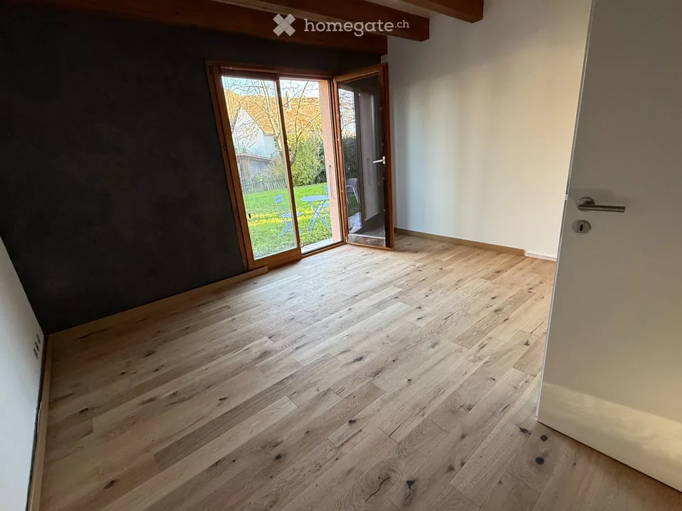 Room in a shared house in a villa, 20 minutes by train from Lausanne