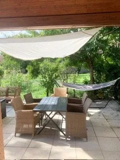 Room in a shared house in a villa, 20 minutes by train from Lausanne