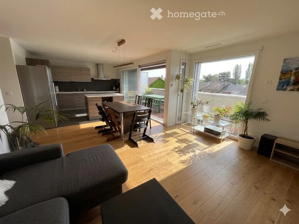 Appartement de 4,5 pièces de 107 m² avec balcon plein sud