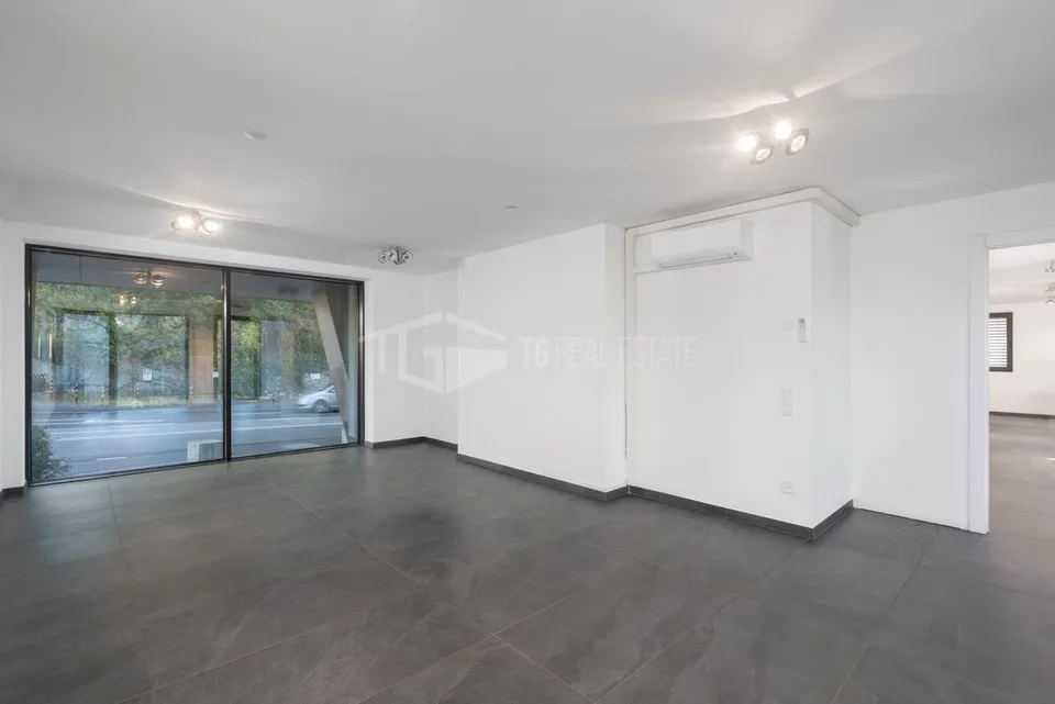 UFFICIO DI ALTO STANDING IN RESIDENZA CONTEMPORANEA – foto 8 di 13
