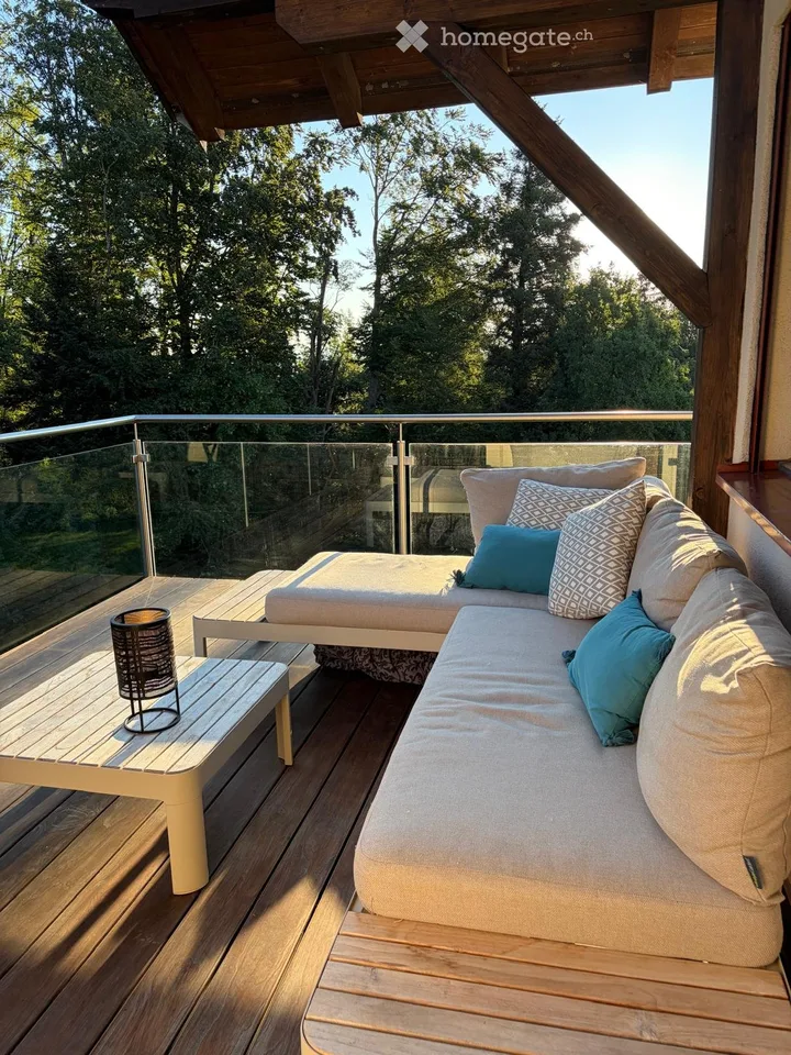 DEFH mit wunderschöner Aussicht und viel Privatsphäre in Wädenswil