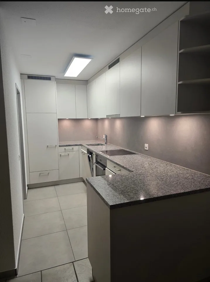 Appartamento luminoso 3.5 locali con balcone a Balsthal