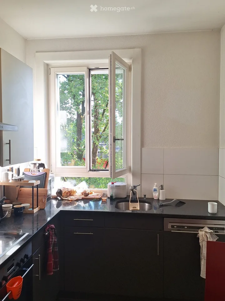 Charmante 3.5-Zimmer-Altbauwohnung mit Balkon in Bern – Landoltstrasse
