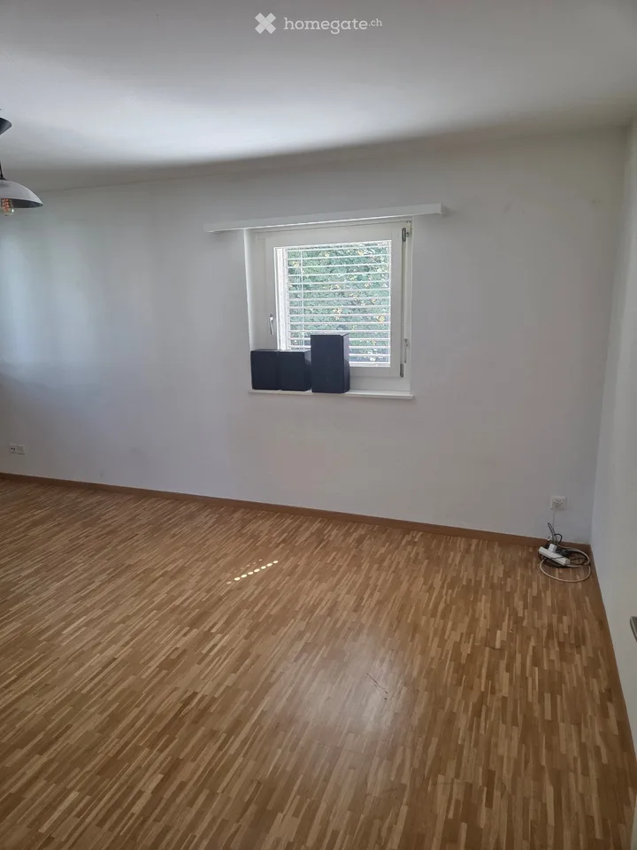 Cercasi inquilino: Appartamento 4 locali luminoso con balcone a Frauenfeld – da settembre 2026