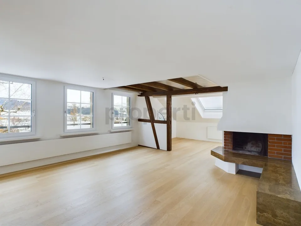 Modernes 5.5-Zimmer-Maisonette-Zuhause auf drei Etagen mit Balkon in Gais