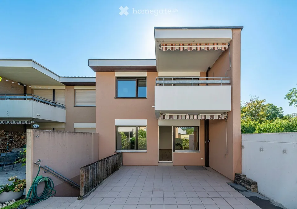 Maison mitoyenne de 4,5 pièces à Reinach BL – disponible immédiatement