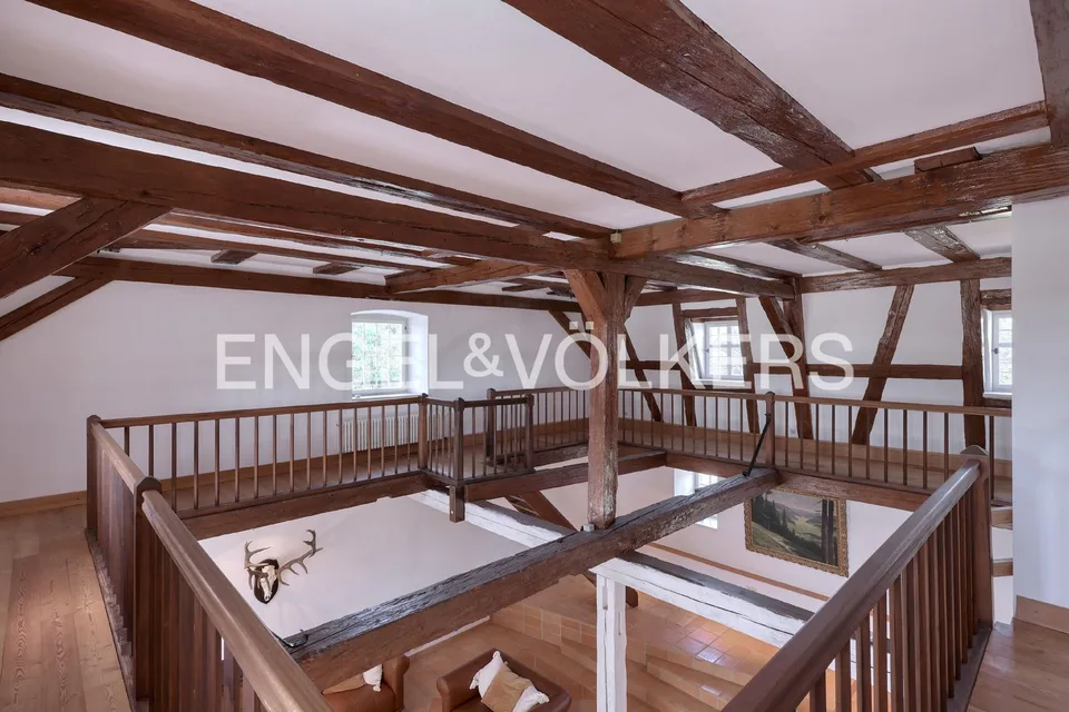 Tenuta storica incontra eleganza moderna - ex Vogtei con panorama alpino
