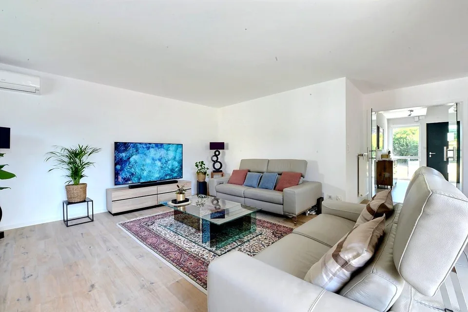 Casa di famiglia con piscina a Buschwiller – 7 camere, 164 m² – foto 8 di 17
