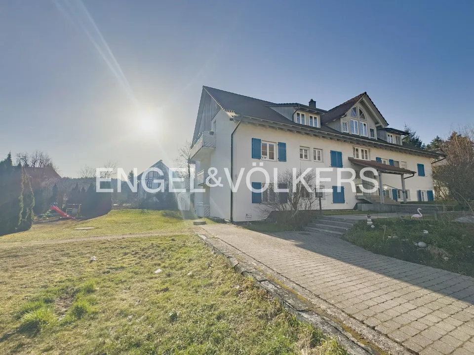 Appartamento a mansarda elegante con balcone soleggiato e vista sul verde - – foto 13 di 13