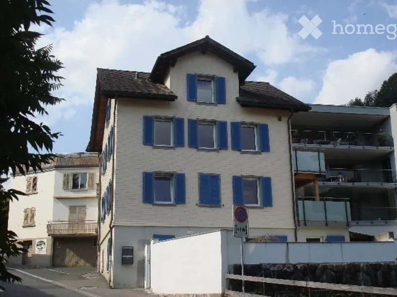 4.5-Zimmer-Wohnun Erd- und Obergeschoss mit Terrasse & Balkon im Dorfbach-Quartier Schwyz