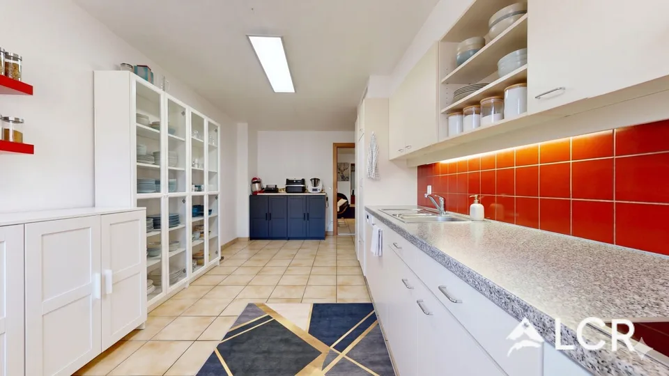 Rental income building with 4 apartments