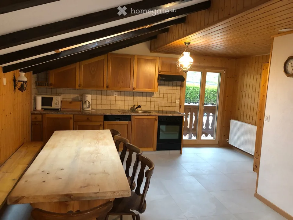 Appartement à louer 3,5 pièces à Troistorrents