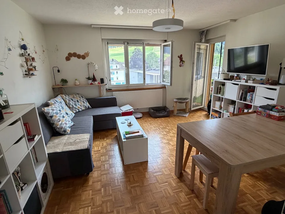 Wohnung mit 3,5 Zimmern im 3. Stock mit Aufzug