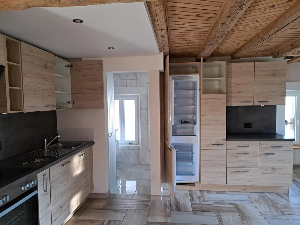 Attalens / 2,5 Zimmer + Galerie