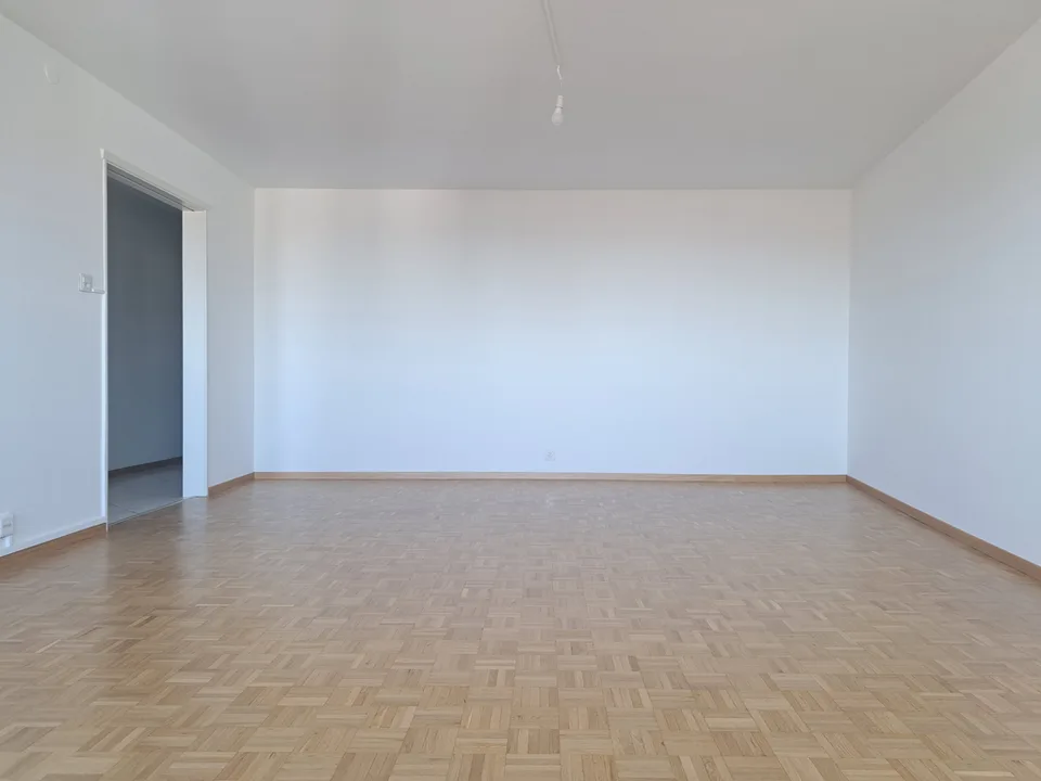 NEUCHÂTEL 41, Appartement de 4.5 pièces proche du centre de 91m2
