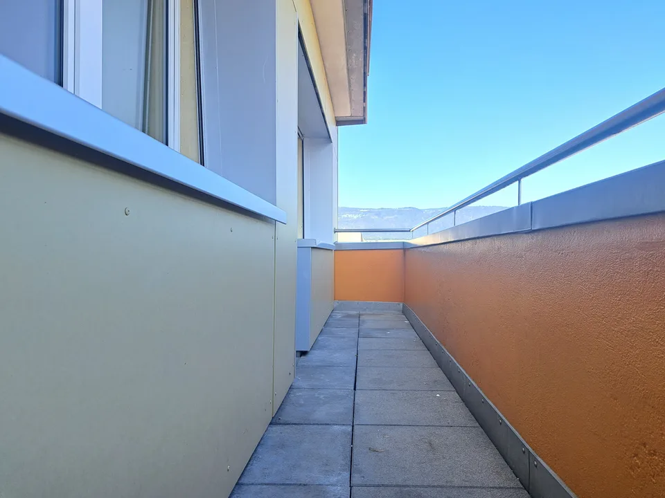 NEUCHÂTEL 41, Appartement de 4.5 pièces proche du centre de 91m2
