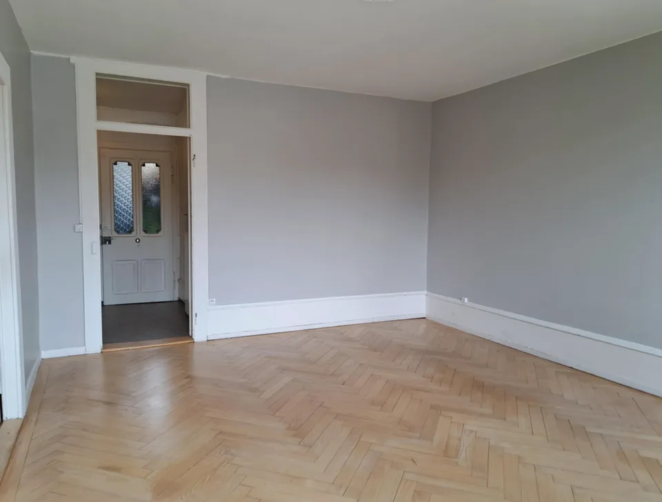 APPARTEMENT 2 PIECES 2EME ETAGE AVEC BALCON