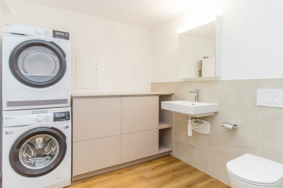 Appartement moderne 3.5 pièces dans un emplacement central à Rüti