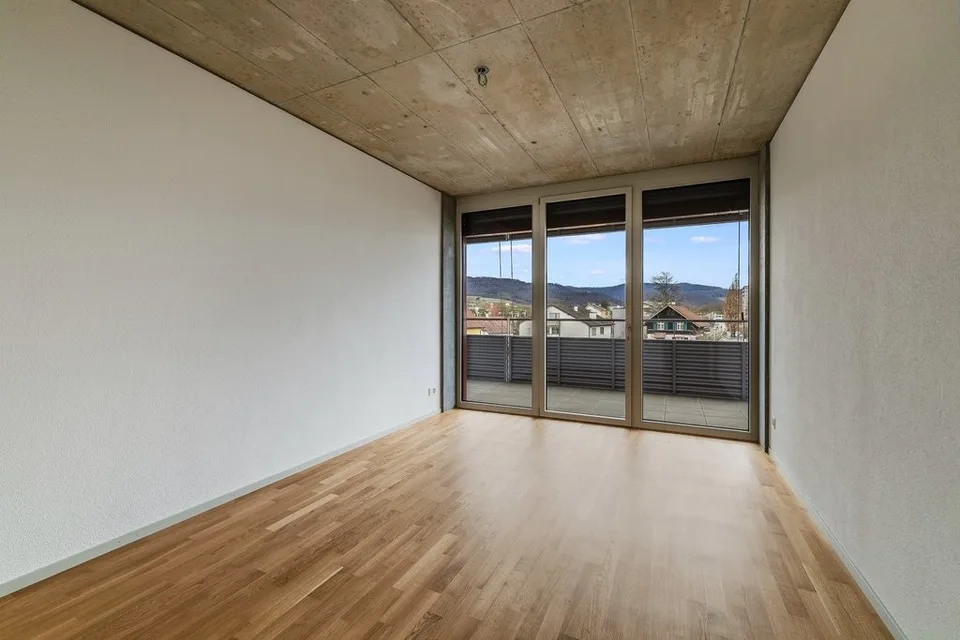 Moderne Architektur: 4.5-Zimmer-Wohnung im offenen Riegelbau – Foto 6 von 9