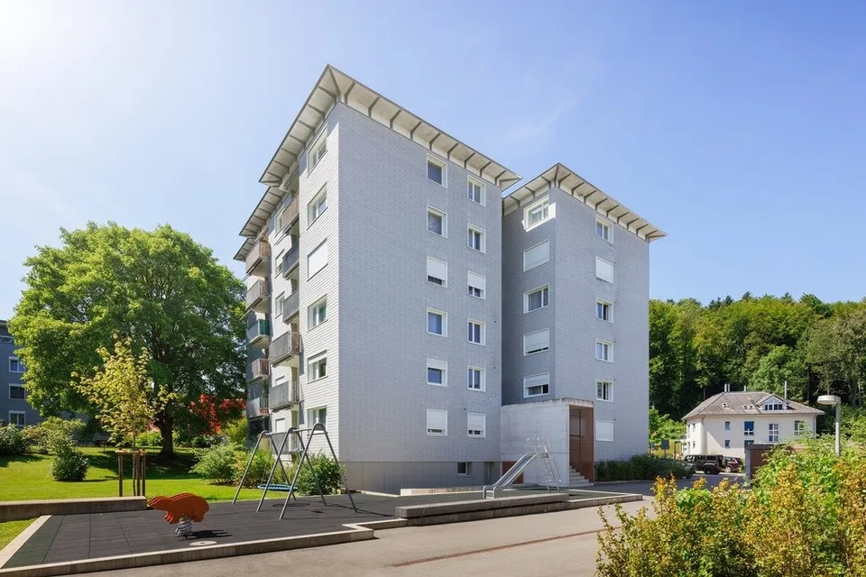 Suchen Sie eine Familienfreundliche Wohnung mit 2 Balkonen?