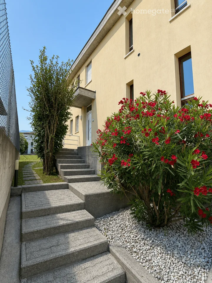 4.5 BRIGHT ROOMS WITH BALCONY – CHF 1'600.– + CHF 300.– FLAT-RATE EXPENSES