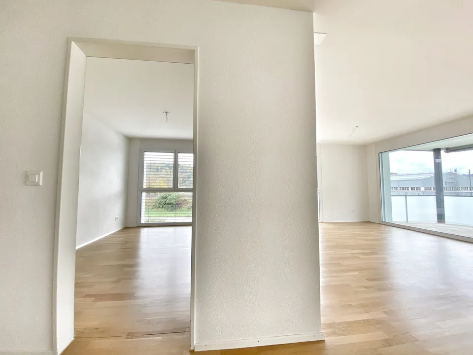 Moderne, helle 3.5-Zimmer-Wohnung mit Terrasse