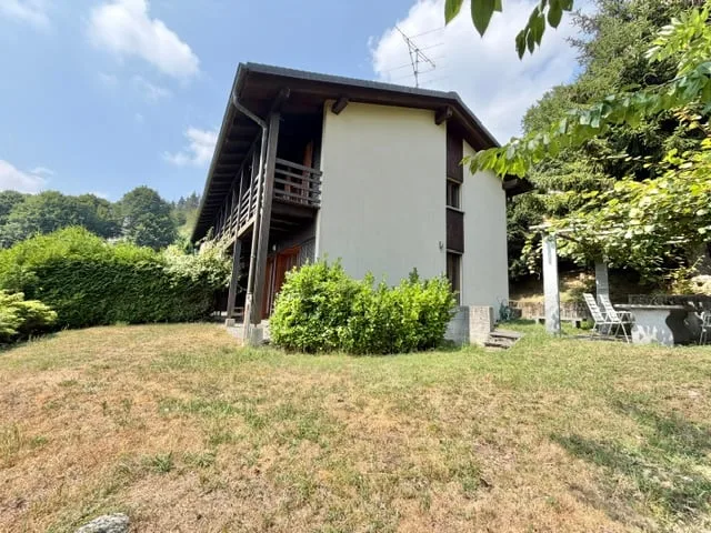 VENDESI A CARDADA - Accogliente casa di 4.5 locali per staccare dalla frenesia quotidiana