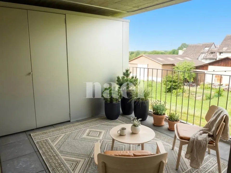 Bel appartement lumineux de 4.5 pièces au 3ème étage avec balcons