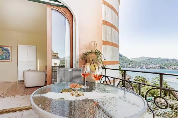 Appartamento di 2,5 locali con vista lago a Ruvigliana in vendita